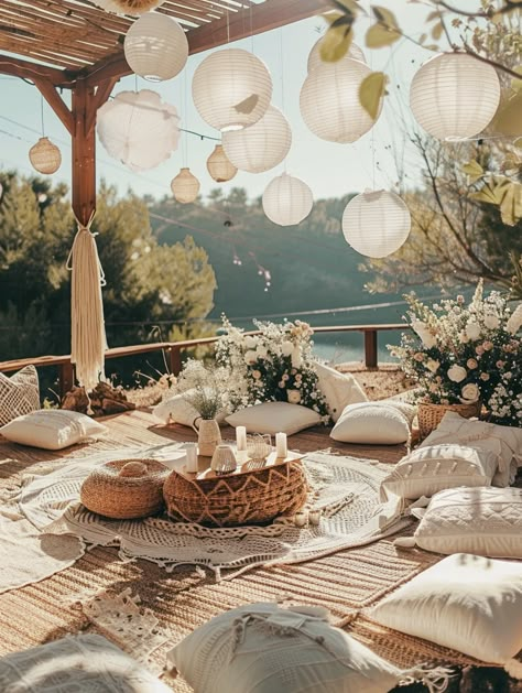 Boho Lawn Party, Bohemian Lunch Party, Boho Style Pictures, Boho Party Theme Ideas, Tulum Birthday Party Ideas, Boho Spa Room Ideas, Macrame Party Decor, Bohemian Event Decor, Boho Chic Birthday Party Decor