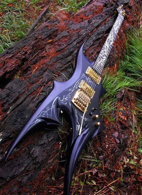 Etherial Guitars in Australia make some magnificent instruments, this beauty is a custom build for artist John Kiernan Guitars Design, Electric Guitar Design, Guitar Obsession, Custom Electric Guitars, Unique Guitars, Cool Electric Guitars, Rock Guitar, Easy Guitar, Guitar Tips