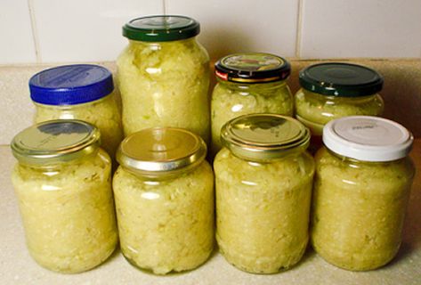 Canning Garlic, Canning Veggies, Preserving Foods, Canning Ideas, Canning Food, Canning Food Preservation, Canned Food Storage, Home Canning, Garlic Recipes