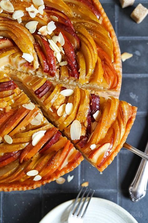 Easy Apple Frangipane Tart | Bake to the roots Apple Frangipane Tart, Apple Frangipane, Frangipane Tart, Tarts Crust, Apple Varieties, Apple Cake Recipes, Pastry Blender, Easiest Apples, Vegetarian Paleo