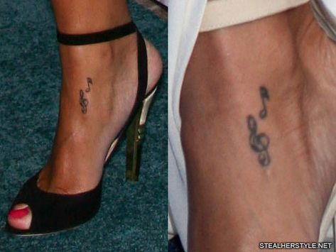 Rihanna Ankle Tattoo, Snake Ankle Tattoo, Clef Tattoo, Rihanna Tattoo, Treble Clef Tattoo, Rihanna Music, First Time Tattoos, Rihanna News, Tattoo Foot