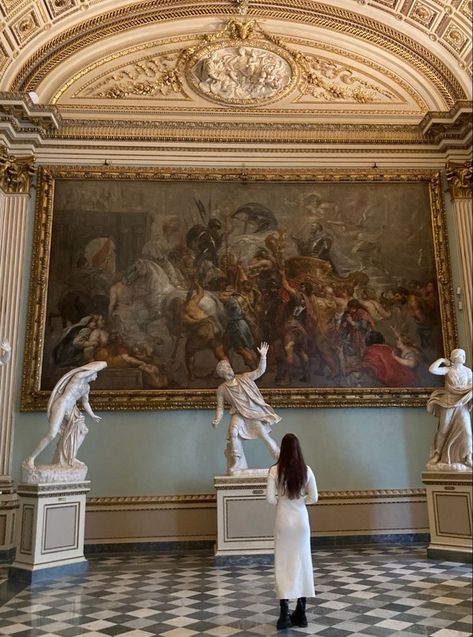 Recipe For Cookies, White Bed Sheet, Dark Academia Aesthetics, Matcha Girl, Jungle Aesthetic, Italy Vibes, Rome Photo, History Major, Academia Aesthetics