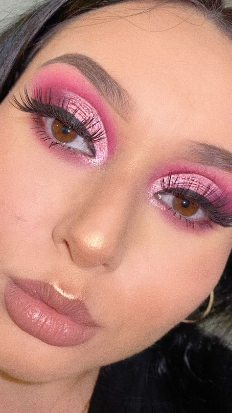 Hot pink/plum half cut crease with nude lippy 👌🏼 IG:mariathebeautician Bubblegum Pink Makeup Looks, Makeup Looks To Go With Hot Pink Dress, Pink Dance Makeup, Hot Pink Eyeshadow Looks With Glitter, Hot Pink Quince Makeup, Makeup For A Hot Pink Dress, Pink Prom Eyeshadow, Light Pink Makeup Looks Full Face, Hot Pink Eye Makeup Looks