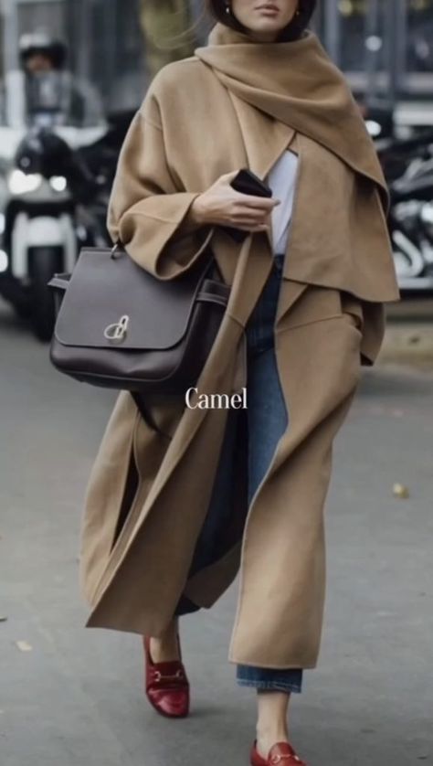 Neutral Color Trends to Add to Your Winter Capsule - the gray details Camel Outfits, Casual Winter Outfits For Work, Outfits With Boots Winter, Fall Outfits Cold, Cold Fall Outfits, Sweater Winter Outfits, Winter Outfits With Boots, Fall Outfits With Boots, Fall Outfits Classy