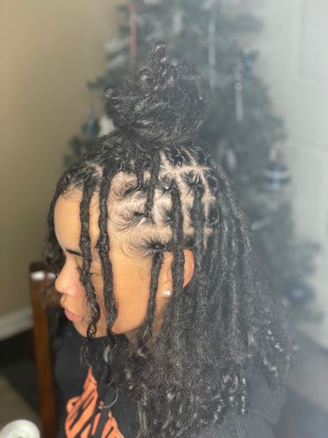 Locs On Loose Curly Hair, Instant Curly Locs, Instant Loc Journey, Half Up Half Down Dreads Hairstyles, Instant Locs Styles, Different Sized Locs, 3b Hair Locs, Instant Locs Curly Ends, Short Locs Curly Ends