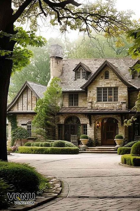 Houses With Charm And Character – VQNU Classic Cottage Exterior, Homes With Character Exterior, Cottage Style Mansion, Stone Cottage House Plans, French Style Mansion, Whimsical Architecture, Beautiful Houses Exterior, Luxurious Backyard, Neutral Bedroom Design