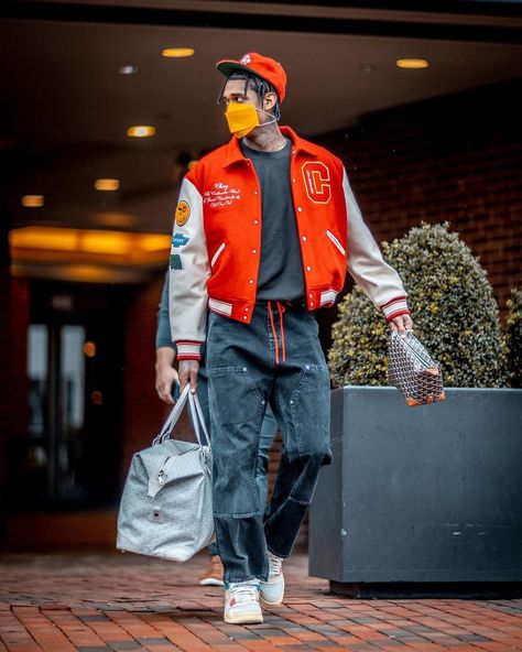 Jordan clarksons wears a @cherrylosangeles varsity jacket & hat, and @unionlosangeles x @jumpman23 #airjordan4 sneakers with @goyardofficial bags ahead of the @utahjazz vs @washwizards game. (photos: @thehapablonde) #upscalehype #jordanclarkson #jordanclarksonuh #cherryla #unionla #unionlosangeles #airjordan #goyard #nbastyle Men’s Varsity Jacket, Varsity Jacket Mens Outfits, Men’s Varsity Jacket Outfit, Varsity Jacket Streetwear, Mens Varsity Jacket Outfit, Styling Varsity Jacket, Men Varsity Jacket Outfit, Jordan Clarkson Outfit, Black Varsity Jacket Outfit