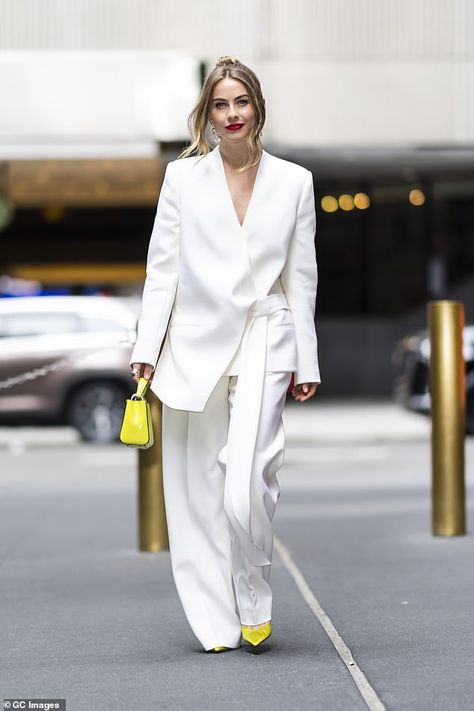 Princess Michael Of Kent, Ivory Suit, White Linen Suit, Tuesday Afternoon, White Suit, Linen Suits, Julianne Hough, Prom Suits, Female Actresses