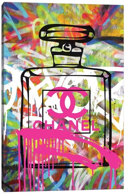 Gucci Graffiti Art, Pop Art Balloon Decor, Chanel Pop Art, Chanel Artwork, Chanel Graffiti, Women Graffiti, Chanel 5, Chanel N 5, Chanel Wall Art