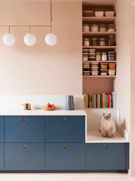 Kitchen Built In Seating, Kitchen Built In, Ceiling Shelves, Galley Kitchen Design, Modern Appartement, Dark Green Walls, Built In Seating, Ikea Cabinets, London Flat