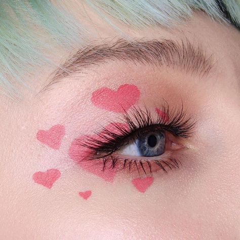 👀💕U @limecrimemakeup Velvetine lipsticks in Cherub and Cupid mixed @velourlashesofficial in T Dot Oh Cupid Parasite, Day Eye Makeup, Makeup Drawing, Lovecore Aesthetic, Eye Makeup Looks, Best Eye Makeup, Eye Makeup Art, Makeup Designs, Luxury Shopping