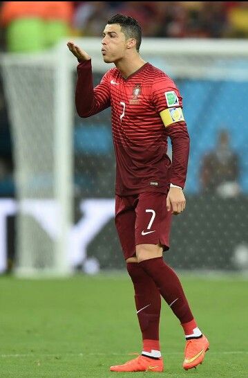 Cristiano Ronaldo blowing a kiss in Portugal vs U.S.A World Cup 2014 Cristiano Ronaldo 2014, Ronaldo Brazil, Portugal National Football Team, Cristiano 7, Usa World Cup, Cristiano Ronaldo Quotes, Cristiano Ronaldo Portugal, Ronaldo Quotes, Cr7 Ronaldo