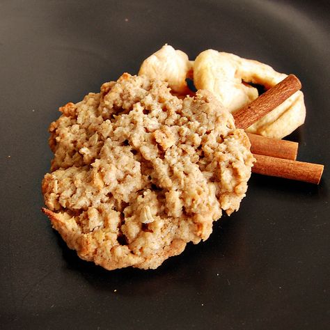 Apple Cinnamon Grape Nut Cookies Grape Nuts Recipes, Grape Nuts Cereal, Nuts Cookies, Grape Nuts, Amazing Breakfast, Big Cookie, Apple Sauce, Dried Apples, Fast Furious