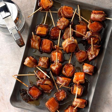 Bacon-Wrapped Sweet Potato Bites Sweet Potato Bites, Bacon Wrapped Sausages, One Bite Appetizers, Sweet Sauces, Sweet Potatoe Bites, Superbowl Appetizers, Potato Bites, Recipes For, Quick Appetizers