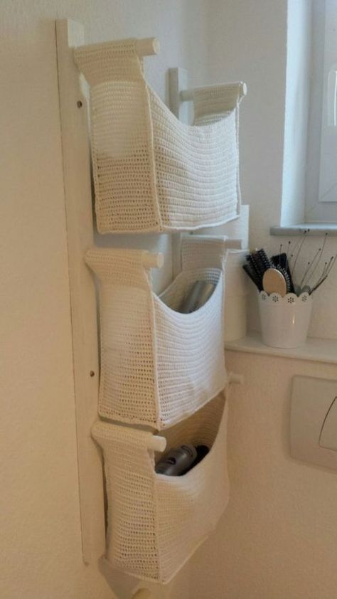 #bathroom #storagehacks #bathroomremodel Easy Boat, Tiny Bathroom Ideas, Crochet Organizer, Crochet Storage, Boat Food, Crochet Wall Hangings, Small Bathroom Ideas On A Budget, Small Bathroom Ideas Modern, Lake Food