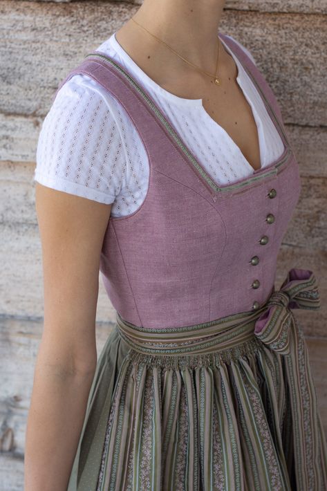 Hammerschmid Dirndl Blouse 100 % Cotton Color: white Dirndl Aesthetic, Dirndl Pattern, Dirndl Dress Traditional, Scandinavian Clothing, Dirndl Outfit, Sewing Vintage, Dirndl Blouse, Oktoberfest Outfit, Clothing Aesthetic