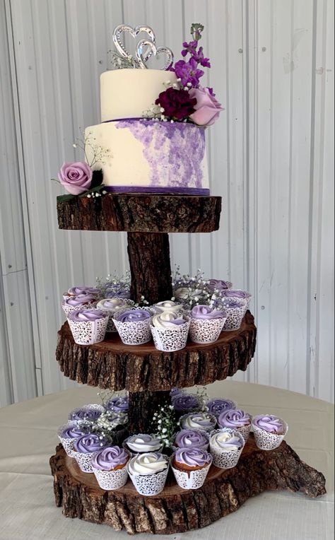 Dark Purple Rustic Wedding Ideas, Purple White Wedding Cake, Purple Wedding Cake With Cupcakes, Purple Farm Wedding, Dark And Light Purple Wedding, Purple Rustic Wedding Cake, Purple Wedding Cake Ideas Lavender, Purple Wedding Cake And Cupcakes, Dusty Purple Wedding Cake