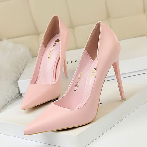 Heel height: 10.5CM Thickness of waterproof platform: 0.5CM Upper material: PU Inner material: single layer PU Popular elements: party¨¦work Hak Tinggi, Basic Heels, Fotografi Vintage, Dream High, Pink High Heels, Pink Pumps, Point Shoes, Super High Heels, Pointed Toe Heels