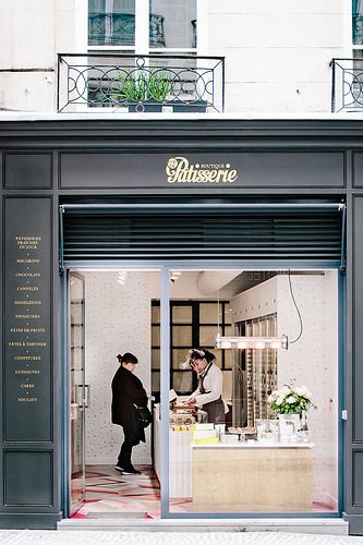 Pastry Shop Interior, Cake Shop Design, French Pastries Shop, Boutique Patisserie, Patisserie Shop, Patisserie Design, Bakery Shop Design, Bakery Design Interior, Small Coffee Shop