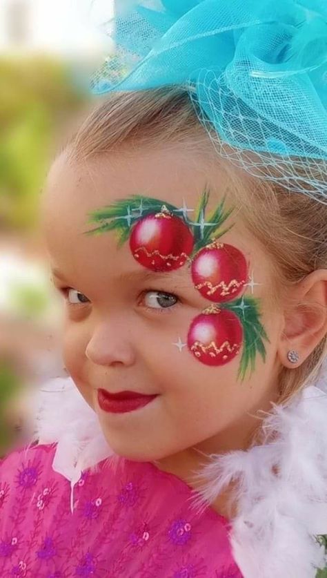 Christmas Face Paint Ideas, Minnie Mouse Face Painting, Face Paint Christmas, Face Painting Images, Adult Face Painting, Fair Face, Christmas Face Painting, Face Paint Designs, Cheek Art