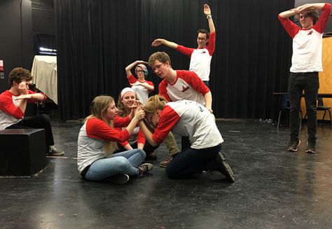 10 Interesting Improv Games For Kids & Teens - IcebreakerIdeas Theater Games, Drama Games For Adults, Improv Activities For Kids, Improv Games Middle School, Improv Games, Improv Theatre, Improv Dance Prompts, Improv Games For Kids, Acting Games