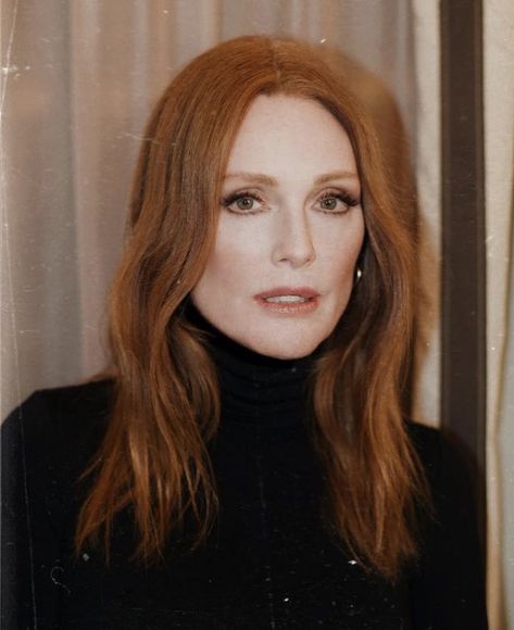 Julianne Moore, Silver Screen, Redheads, Red Hair, Actors & Actresses, Personal Style, Actresses, Actors, Celebrities