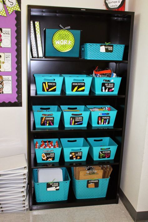 Pretty Classroom, Kindergarten Organization, Perfect Classroom, Teachers Week, Teaching Organization, Classroom Organisation, Classroom Storage, Class Decor, 4th Grade Classroom