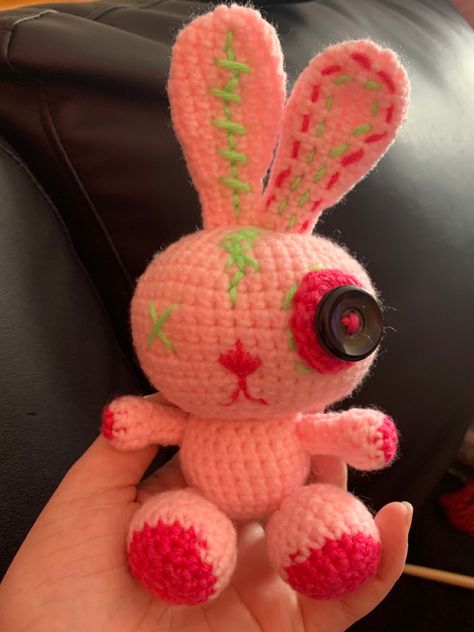 Voodoo Crochet, Zombie Crochet, Crochet Zombie, Zombie Bunny, Crochet Autumn, Bunny Halloween, Bunny Crochet, Crochet Rabbit, Fun Crochet Projects