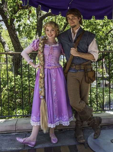 Flynn Rider Costume, Rapunzel Halloween Costume, Tangled Cosplay, Rapunzel Outfit, Rapunzel Cosplay, Disney Princess Cosplay, Rapunzel Costume, Disney Character Art, Rapunzel And Flynn