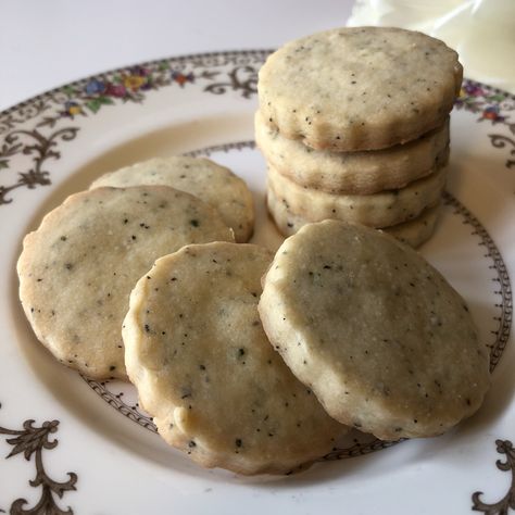 Earl Grey Shortbread Earl Gray Scones Recipe, Earl Grey Sugar Cookies, Earl Grey Shortbread Cookies, Earl Grey Biscuits, Earl Grey Shortbread, Lavender Earl Grey Shortbread Cookies, Earl Grey Scones, Earl Grey Tea Desserts, Earl Grey Cookies