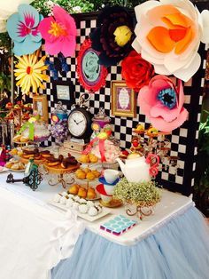 Alice In Wonderland Birthday Party, Wonderland Birthday Party, Alice In Wonderland Decorations, Alice In Wonderland Tea Party Birthday, Onederland Birthday Party, Wonderland Birthday, Alice Tea Party, 15 Birthday, Mad Hatter Party