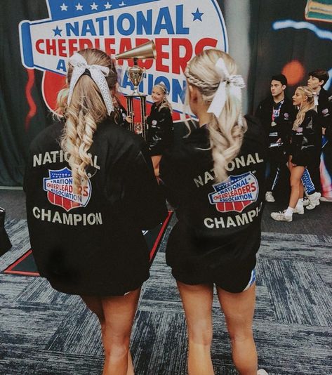 Cheer Competition Aesthetic, Steel Rays Cheer, Allstar Cheer Pictures Poses, All Star Worlds Cheer, Comp Cheer Aesthetic, Cheer Coach Aesthetic, Allstar Cheer Aesthetic, Competitive Cheer Aesthetic, All Star Cheer Aesthetic