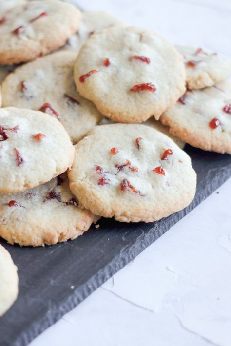 Shortbread Guava Cookies – A Taste of Wellbeing Guava Cookies, Guava Recipes, Guava Paste, Clock Work, Cookie Exchange Party, Buttery Shortbread Cookies, Recipes Cookies, Christmas Cookie Exchange, Shortbread Cookie