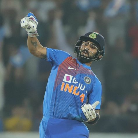 Virat Kohli Notebook Celebration, Indian Groom Dress, Ab De Villiers Photo, Kohli Wallpapers, King Kohli, Ms Dhoni Wallpapers, Virat Kohli Instagram, Army Images, Virat Kohli Wallpapers