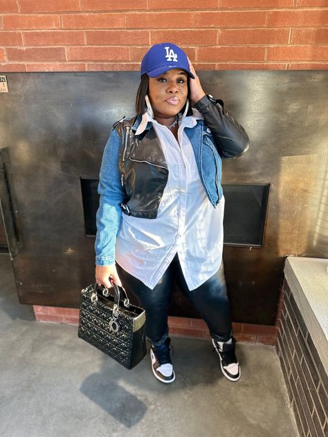 Denim/Leather Crop Biker Jacket PlusSizeSummerStyle #summervivibes #plussizefashionista #ootd #plussizequeen #plussize #summerfashion. https://whispers-in-the-wind.com/the-ultimate-plus-size-outfit-guide-summer-in-style/?588 Biker Outfits For Women, Women Church Outfits, Chic Denim Outfits, Height Reference, Classy Coat, Girls Winter Fashion, Cropped Biker Jacket, January 2nd, Plus Size Baddie Outfits