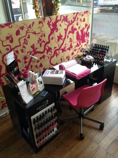 Nail Technician Room, Tape Nail Designs, Nail Room Ideas, Tech Room, Nail Salon Furniture, Nail Salon Interior, Nail Desk, Nail Table, Nail Station