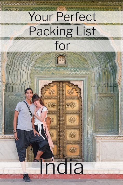 Packing For India Woman, What To Pack For India Trip, What To Pack For India Women, Travel To India Packing Lists, Agra India Travel, Travel To India Outfit, India Fashion 2023, Packing For India Trip, Traveling To India Tips