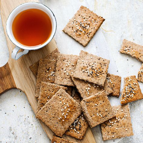 Healthy organic seeded rye crackers with salsa sauce | premium image by rawpixel.com / Monika Rye Crackers, Greek Yogurt Breakfast, Turkey Cake, Food Flatlay, Baked Butternut Squash, Vegan Gravy, Salsa Sauce, Vegan Chocolate Chip Cookies, Roasted Cherry