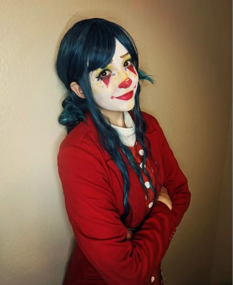 @mssizedoesntmattertheclown on ig Matching Clown Makeup, Traditional Clown Makeup, Clown Makeup Female, Fun Clown Makeup, Clown Makeup Colorful, Casual Clown Makeup, Soft Clown Makeup, Happy Clown Makeup, Subtle Clown Makeup