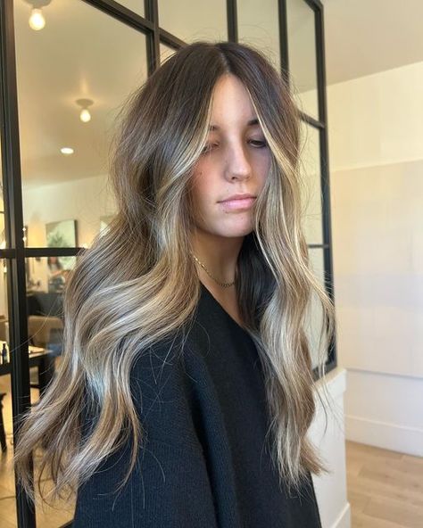 Brown Hair With Few Blonde Highlights, Balayage Hair With Natural Roots, Brown Hair With Blonde Highlights Balayage, Blonde To Brown Hair Transition, Bronde Blended, Blonde In Brown Hair, Neutral Brown Blonde Balayage, Nbr Extensions Before After, Blonde Balayage On Brown Girl