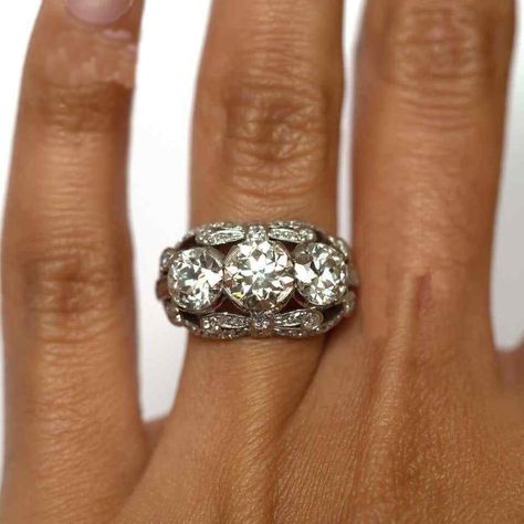 Edwardian Diamond Ring, Antique Engagement Ring Art Deco, Edwardian Engagement Ring, Edwardian Ring, Ring Three Stone, Diamond Engagement Rings Vintage, Vintage Diamond Rings, Art Deco Engagement, Three Stone Engagement