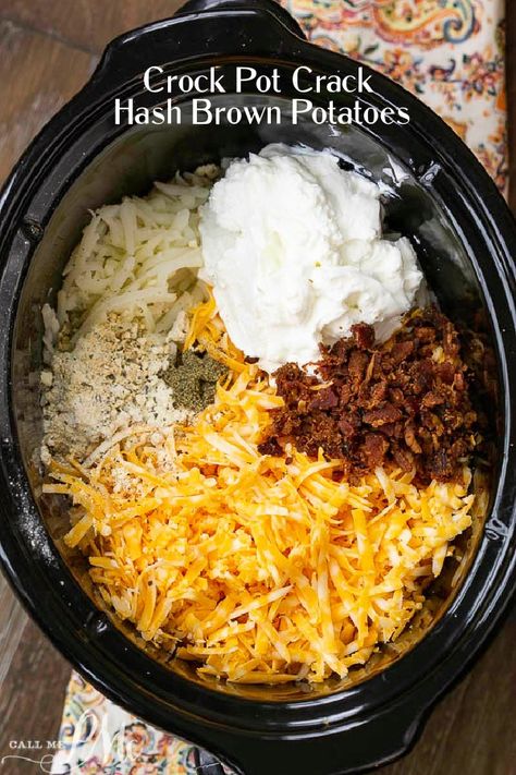 Cheese Hashbrowns, Crockpot Hashbrown Casserole, Cheesy Potatoes Crock Pot, Potatoes Easy, Crock Pot Potatoes, Breakfast Crockpot Recipes, Hashbrown Breakfast Casserole, Hashbrown Recipes, Crockpot Breakfast