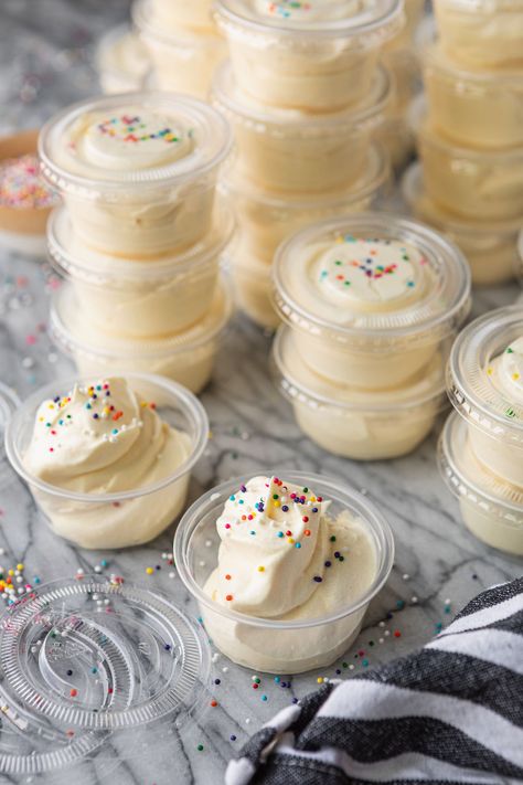 Birthday Cake Pudding Shots Recipe, Birthday Cake Pudding Shots, Cake Pudding Shots, Birthday Cake Pudding, Birthday Jello Shots, Rumchata Pudding Shots, Shots Vodka, Birthday Cake Shots, Pudding Shot Recipes