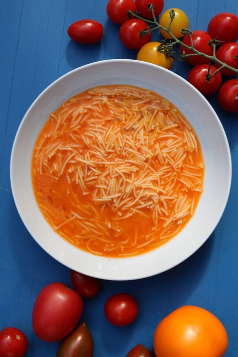 Cherry Tomato Appetizers, Chicken Tomato Soup, Vermicelli Recipe, Vermicelli Soup, Tomato Appetizers, Vermicelli Recipes, Simple Soup, Syrian Food, Homemade Soup Recipe