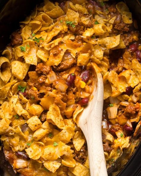 Crockpot Frito Pie Crockpot Frito Pie, Fritos Chili Pie, Frito Chili Pie Recipe, Chili With Ground Beef, Frito Recipe, Frito Pie Recipe, Frito Chili, Frito Chili Pie, Crockpot Mexican