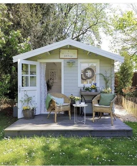 Tiny Backyard House, Tiny She Shed, Shed Exterior Ideas, Sheds Ideas Backyard, Houses In Poland, Summer House Interiors, Shed Tiny House, Corner Summer House, Craft Shed