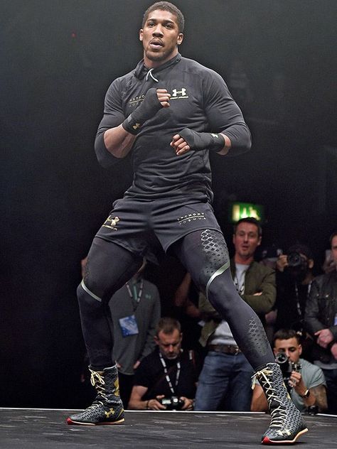 Boxing Anthony Joshua, Boxer Aesthetic, Mighty Mike, Boxing Clothes, Boxing Images, Мотоциклы Cafe Racers, Mma Clothing, Gentleman Aesthetic, Crossfit Workout