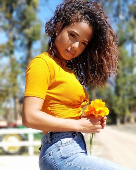 Cheer up buttercup! It’s Hump Day, you’re halfway there.. 🌼🐪🌼@prettylittlething Christina Milian Style, Cheer Up Buttercup, Men With Beards, Christina Millian, Man With A Beard, Halfway There, Lauren London, Christina Milian, Beautiful Curly Hair