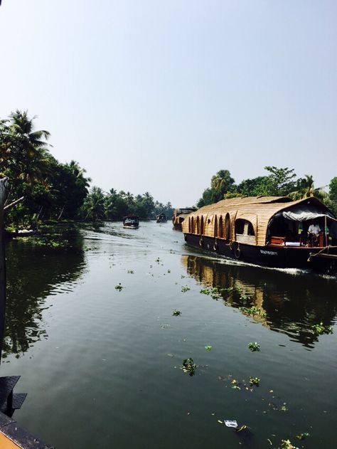 Back water house boat alleppey India. Alleppey Boat House, Water House, Poster Background, Poster Background Design, House Boat, Kerala, Background Design, Nature Photography, India