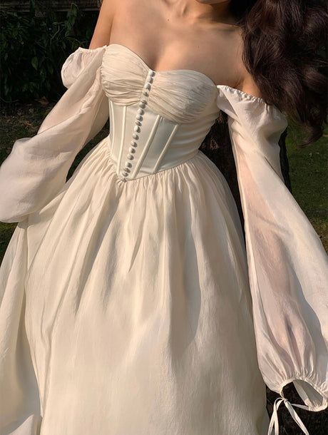 vintage, vintage style, cottagecore, fairycore, historical fashion, victorian, Edwardian, cottage aesthetic, fairy, parisian style, corset, dress, old fashion Era Victoria, Old Fashion Dresses, Prom Dress Inspiration, Dress Aesthetic, Fairytale Dress, Vestidos Vintage, Chiffon Prom Dress, Short Wedding Dress, Mode Vintage